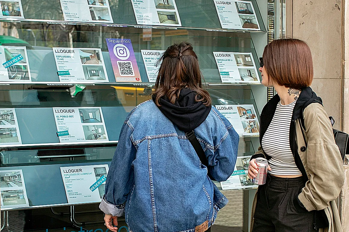 La oferta de habitaciones en alquiler se dispara un 24% y los precios suben un 5%