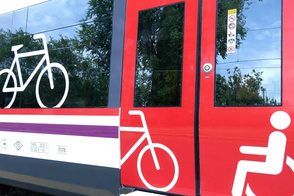 Renfe permitirá viajar con la bicicleta sin desmontar en los Avant