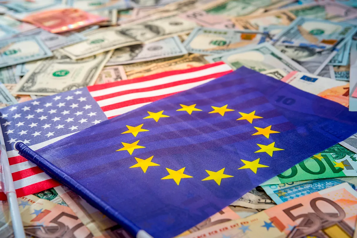 Bolsas: la banca da una ventaja histórica a Europa frente a EEUU