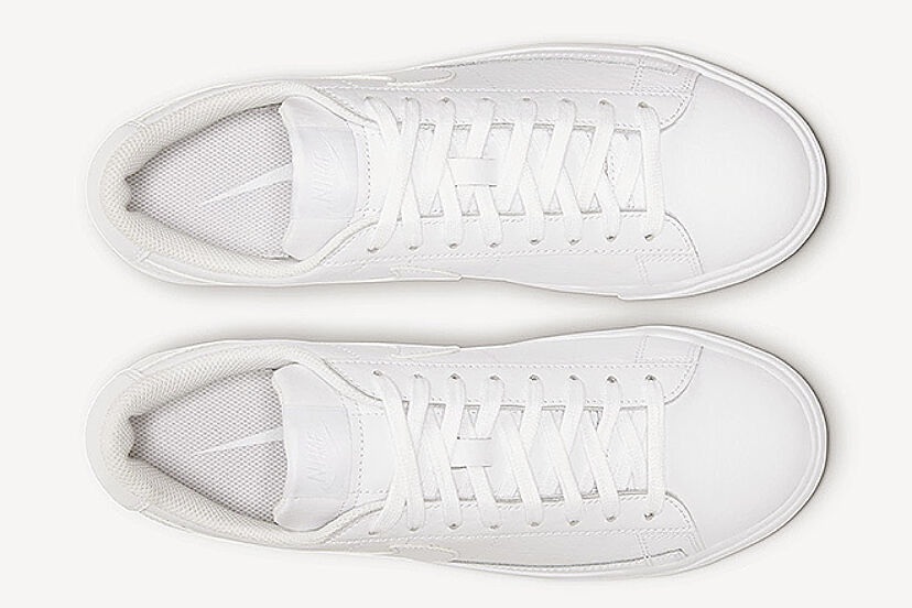 white nike blazers low