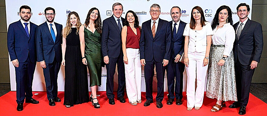 Los profesionales de Faus Moliner Pablo Mansilla, Joan Carles Bailach ...