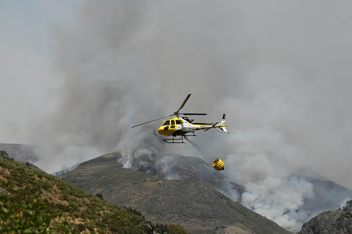 Un bombero muerto en León eleva a cuatro las víctimas mortales de la oleada de incendios