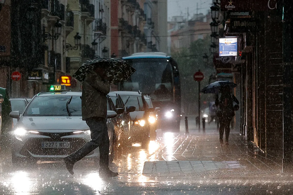 Aviso por lluvias y tormentas hoy en 17 provincias