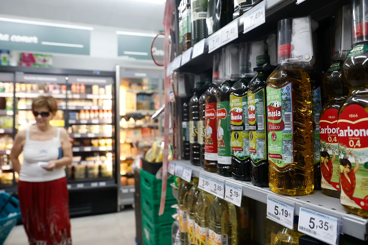El comercio minorista modera el avance de sus ventas al 4,3% en julio