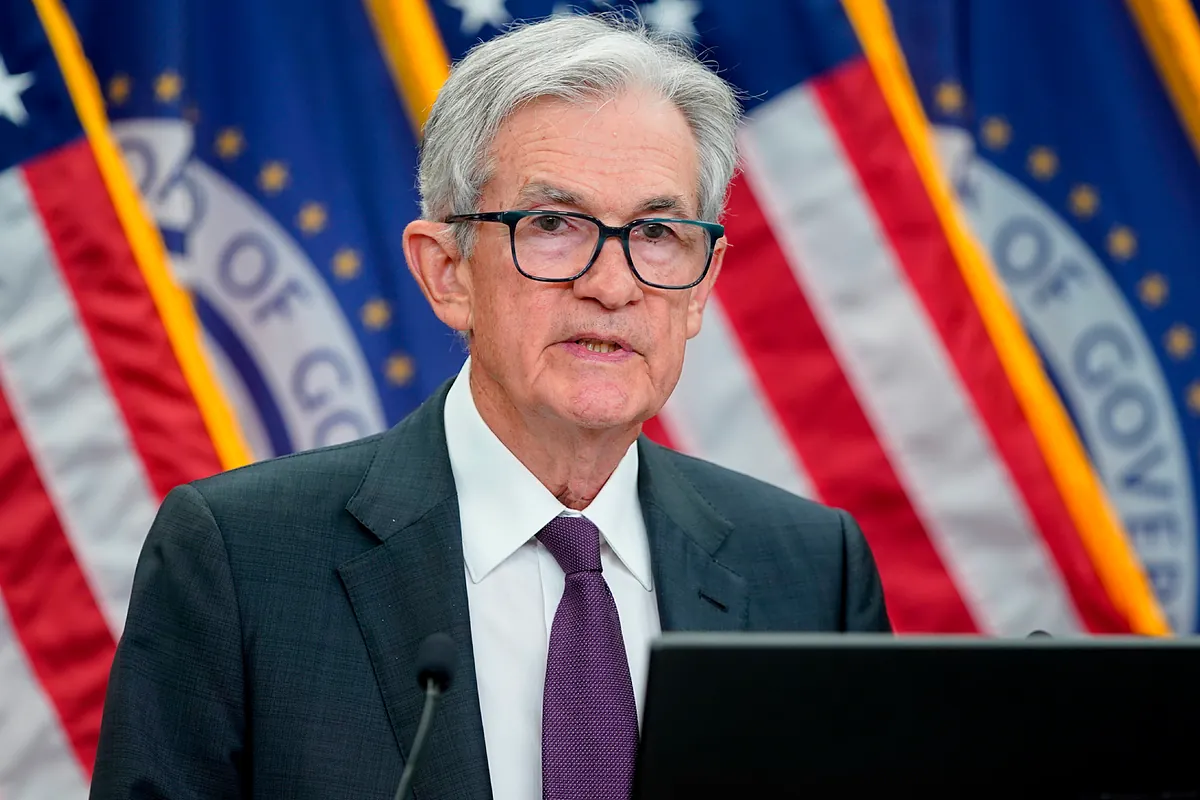 Powell allana el camino para la bajada de los tipos de la Fed en ...