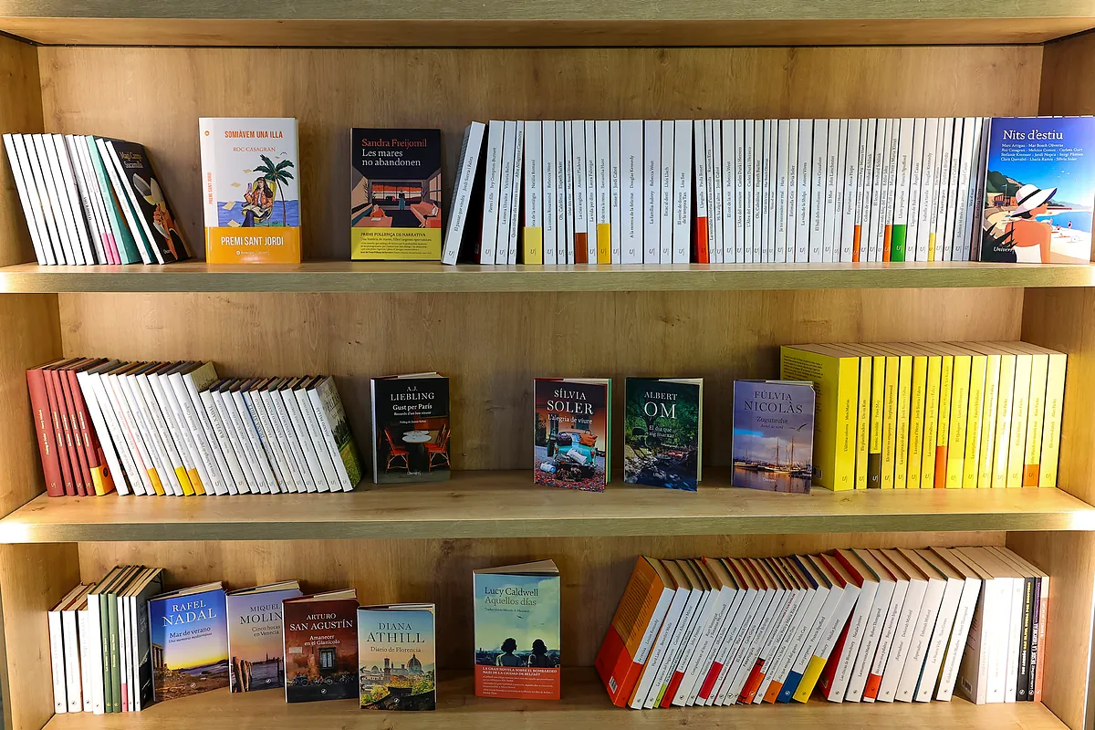 Así se transforma el sector editorial: los jóvenes leen más y prefieren los libros físicos