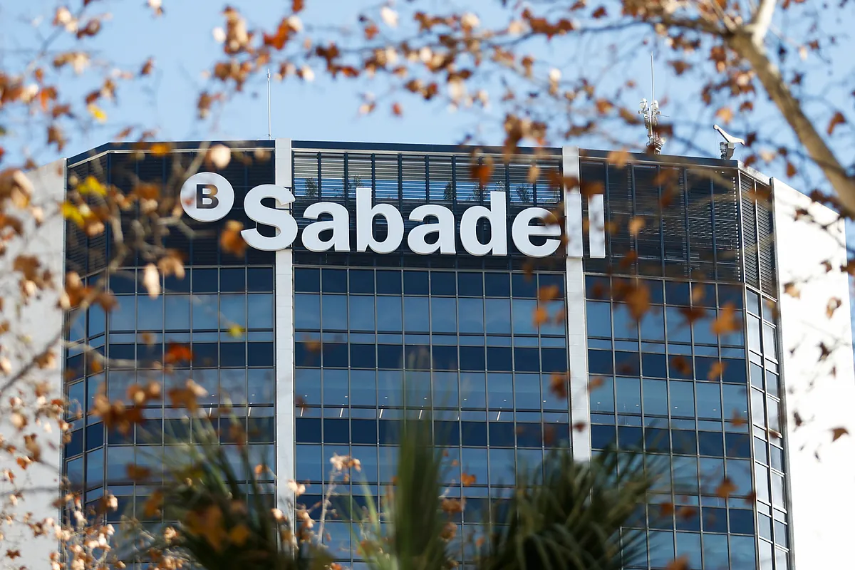 Así se reparte el capital de Sabadell antes de dos juntas clave | Banca