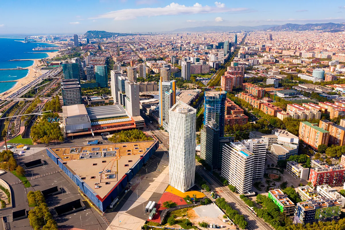 El precio del alquiler sube un 10% en abril y marca un nuevo récord: así está por capitales