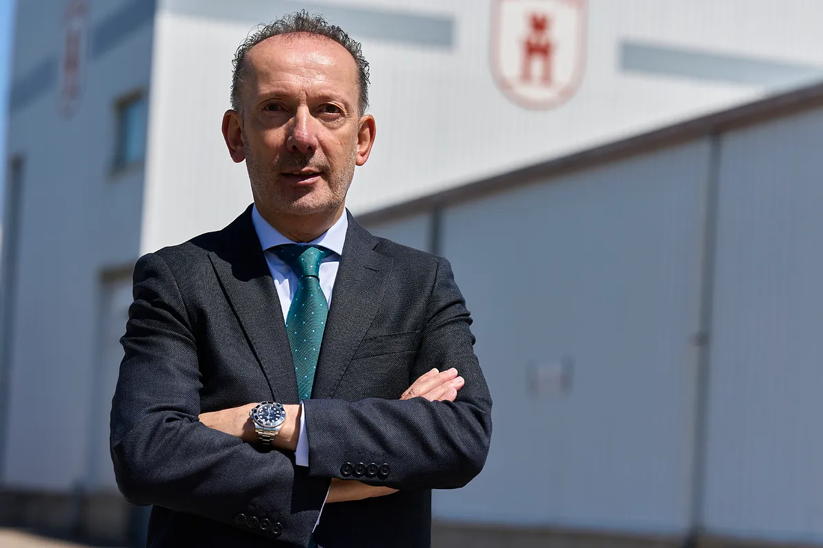 Azkoyen gana un 7,5% más y reorganiza café y pagos