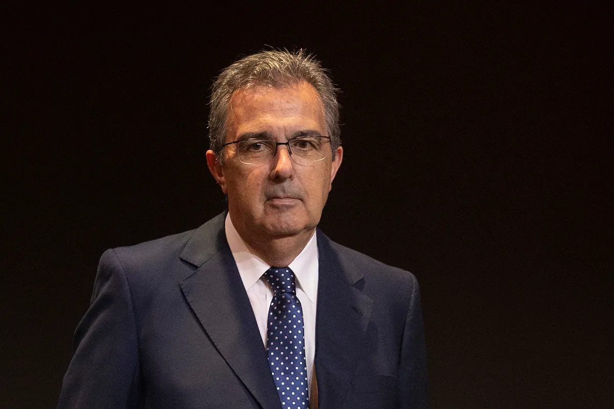 José Arnau, hombre de confianza de Ortega, dejará la vicepresidencia de Inditex