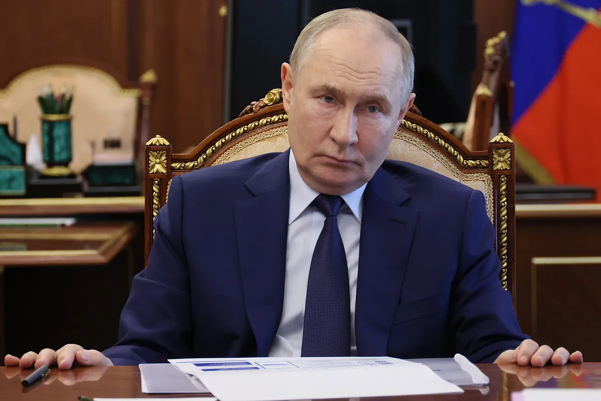 Trump amenaza a Rusia con aranceles del 100% si no hay acuerdo sobre Ucrania en 50 días