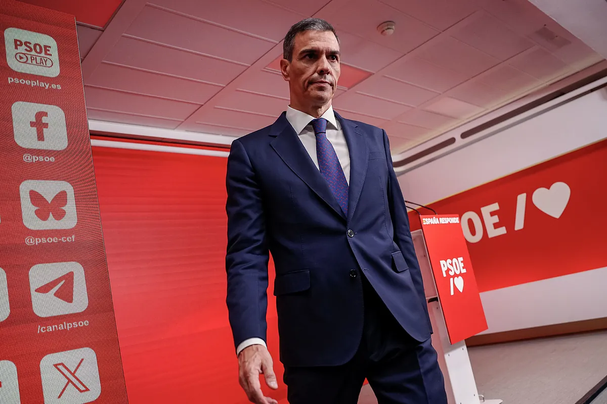 Cunde el desánimo en el PSOE ante un Sánchez enrocado en una legislatura  zombi 